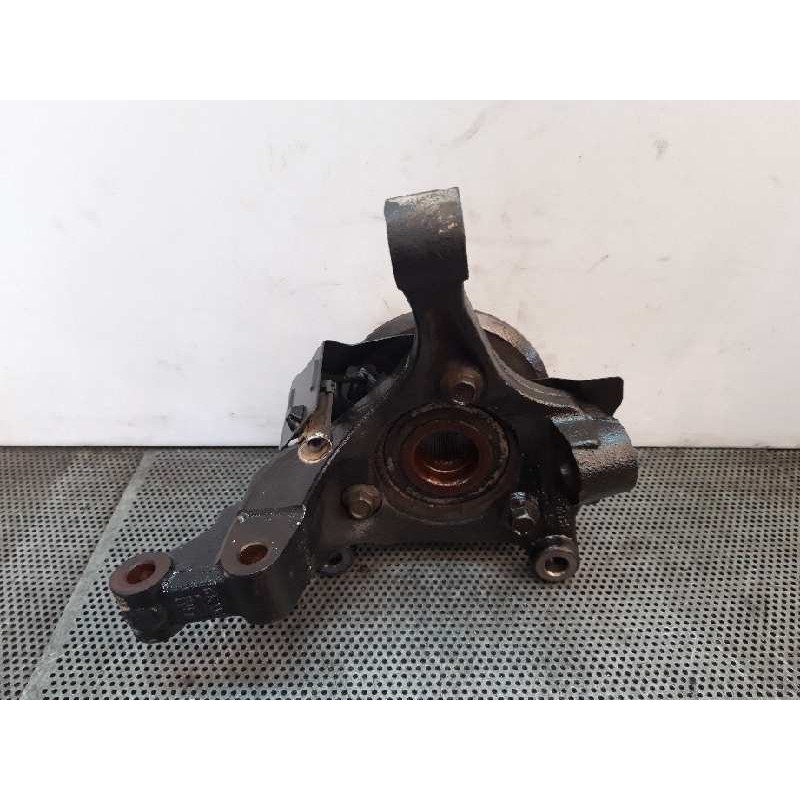 Recambio de mangueta delantera derecha para chevrolet captiva 2.0 vcdi lt referencia OEM IAM - Gris 2