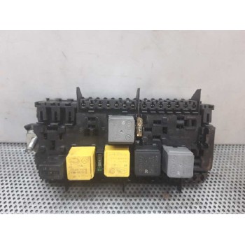 CAJA RELES / FUSIBLES A2469067100 