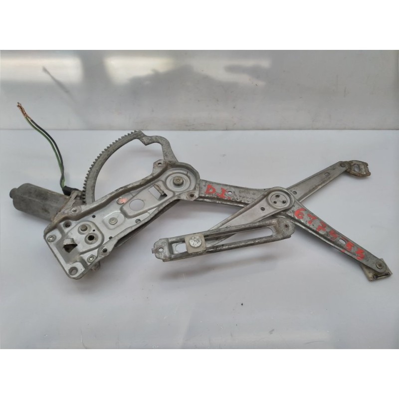 Recambio de elevalunas delantero izquierdo para mercedes-benz clase c (w202) berlina 1.8 16v cat referencia OEM IAM 193027100466