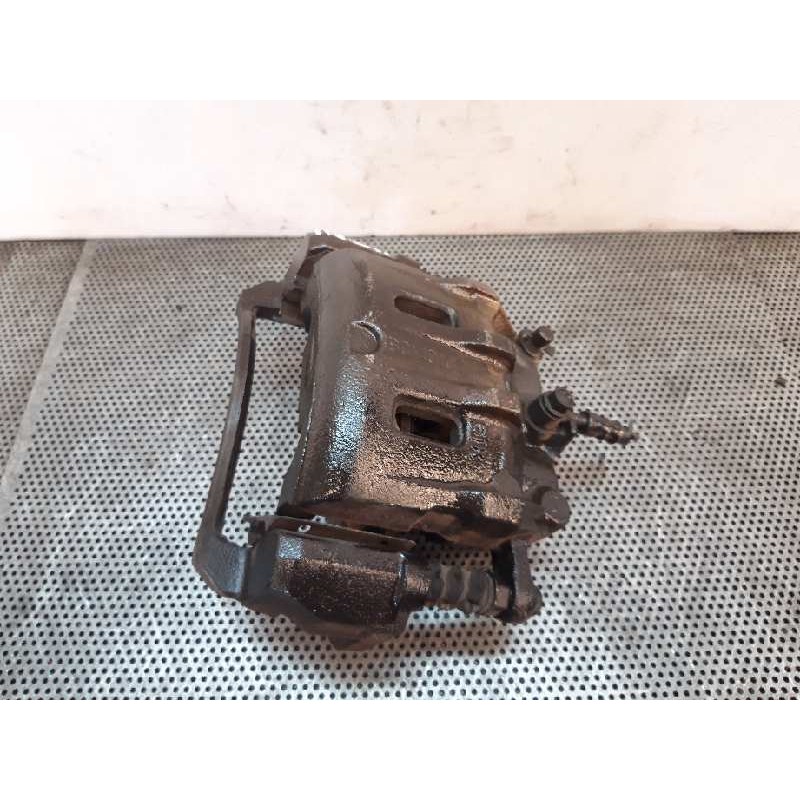 Recambio de pinza de freno delantera derecha para chevrolet captiva 2.0 vcdi lt referencia OEM IAM 61K  
