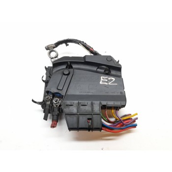CAJA RELES / FUSIBLES AV6T14A067BA 