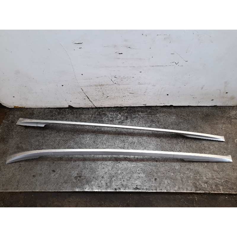 Recambio de portaequipajes para renault clio grandtour dynamique referencia OEM IAM   