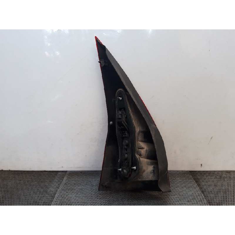 Recambio de piloto trasero derecho para renault megane ii familiar dynamique referencia OEM IAM - Blanco 2