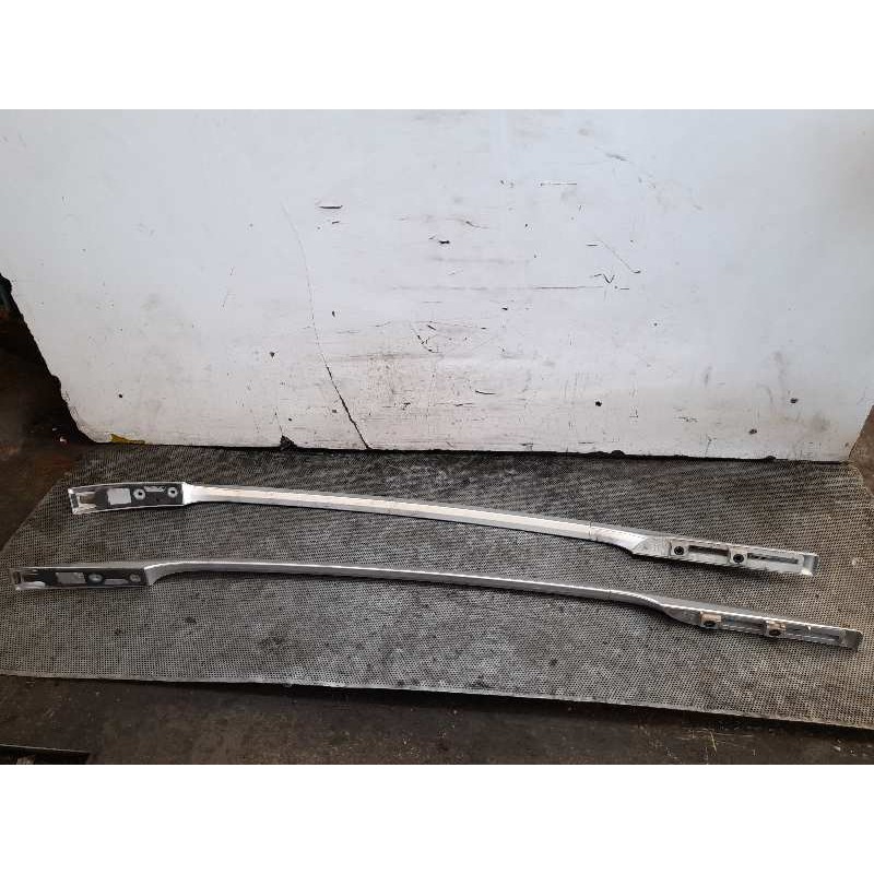 Recambio de portaequipajes para renault clio grandtour dynamique referencia OEM IAM 2