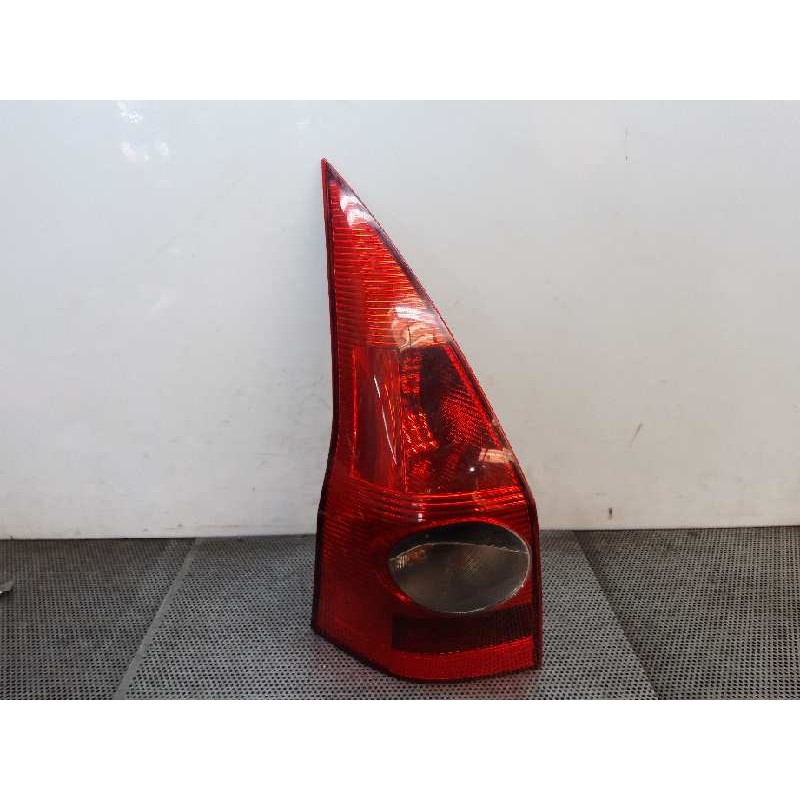 Recambio de piloto trasero izquierdo para renault megane ii familiar dynamique referencia OEM IAM   