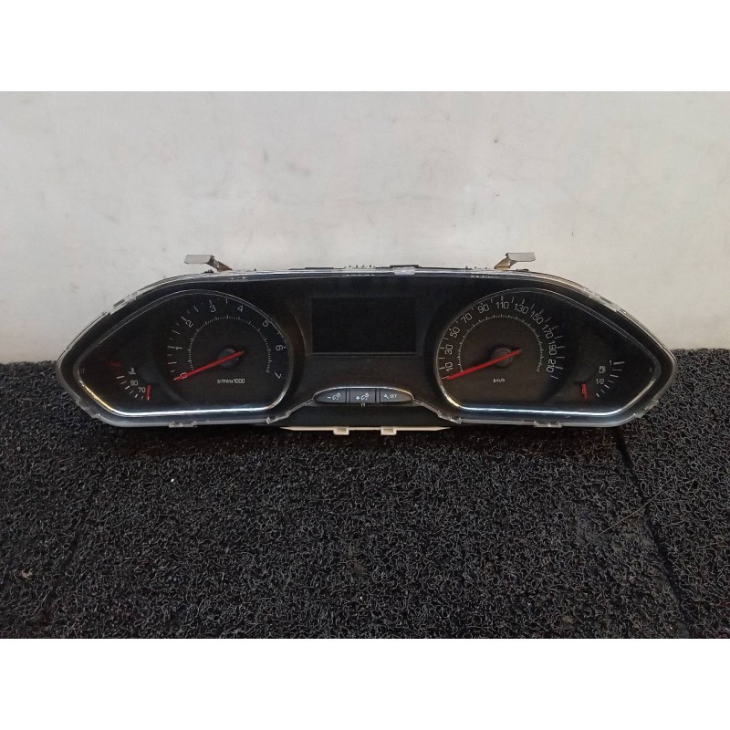 Recambio de cuadro instrumentos para peugeot 208 style referencia OEM IAM 9673777580  
