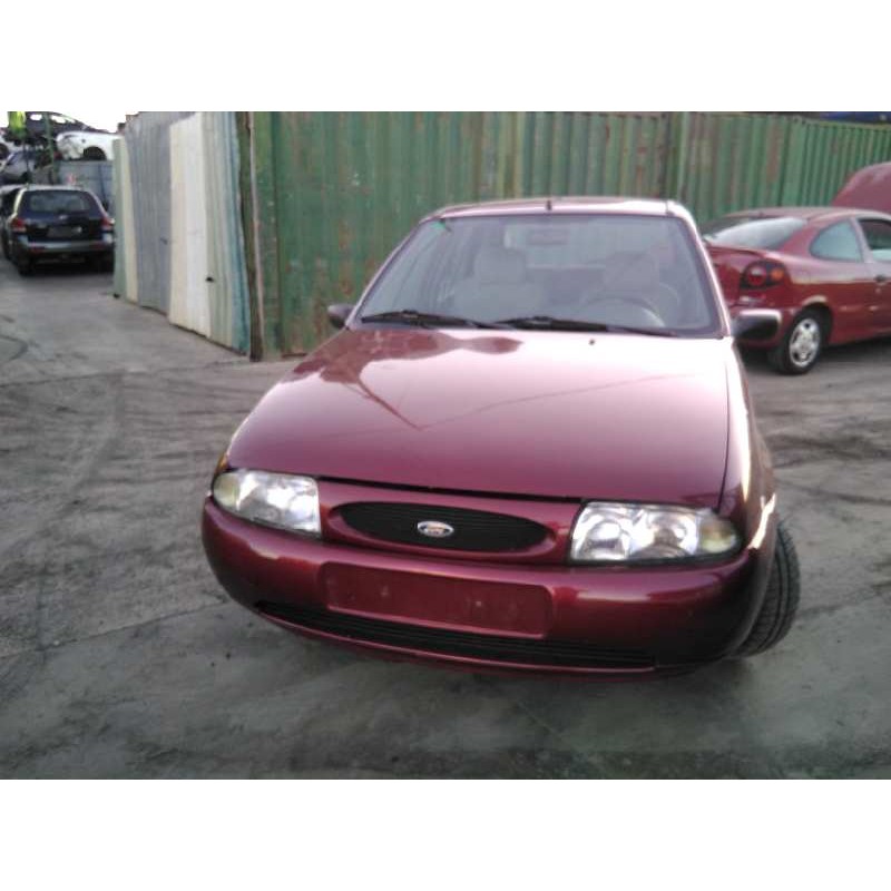 ford fiesta berlina del año 1997