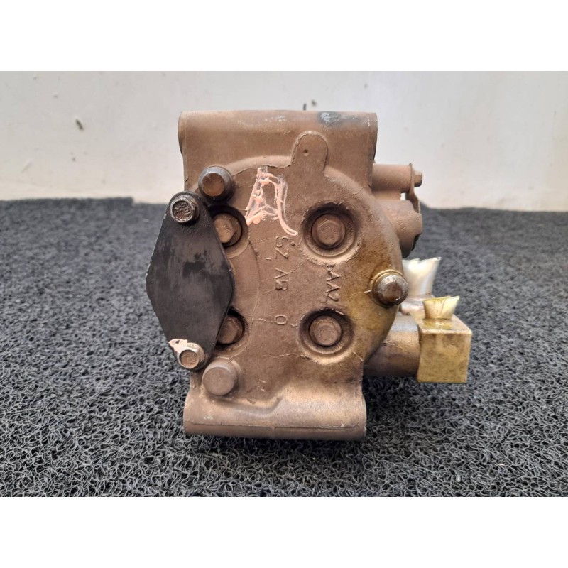 Recambio de compresor aire acondicionado para ford fiesta (cbk) futura referencia OEM IAM - Rojo 2