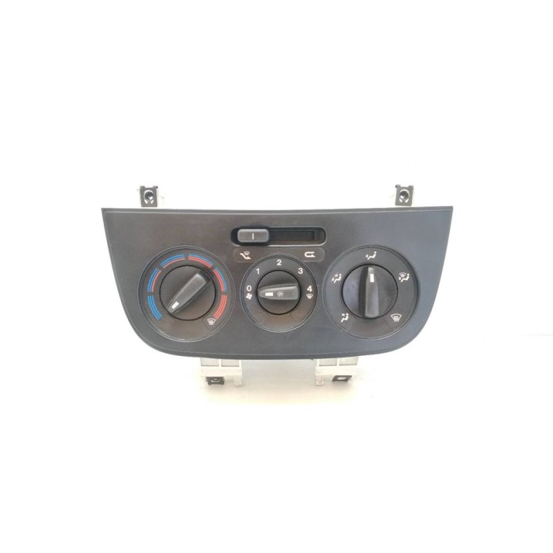 Recambio de mando calefaccion / aire acondicionado para peugeot bipper tepee outdoor referencia OEM IAM 05073401000013  