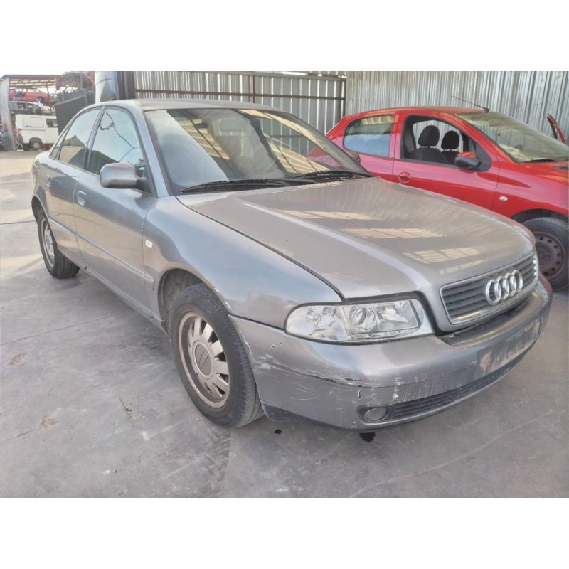 audi a4 berlina (b5) del año 2000