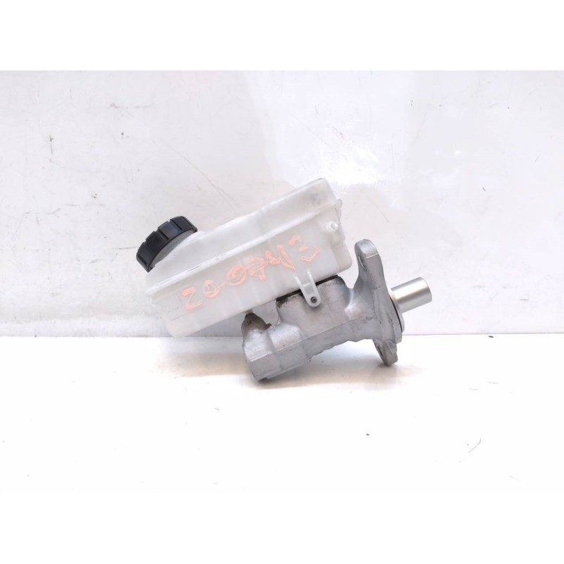Recambio de bomba freno para dacia sandero stepway referencia OEM IAM 8304 - Azul 4