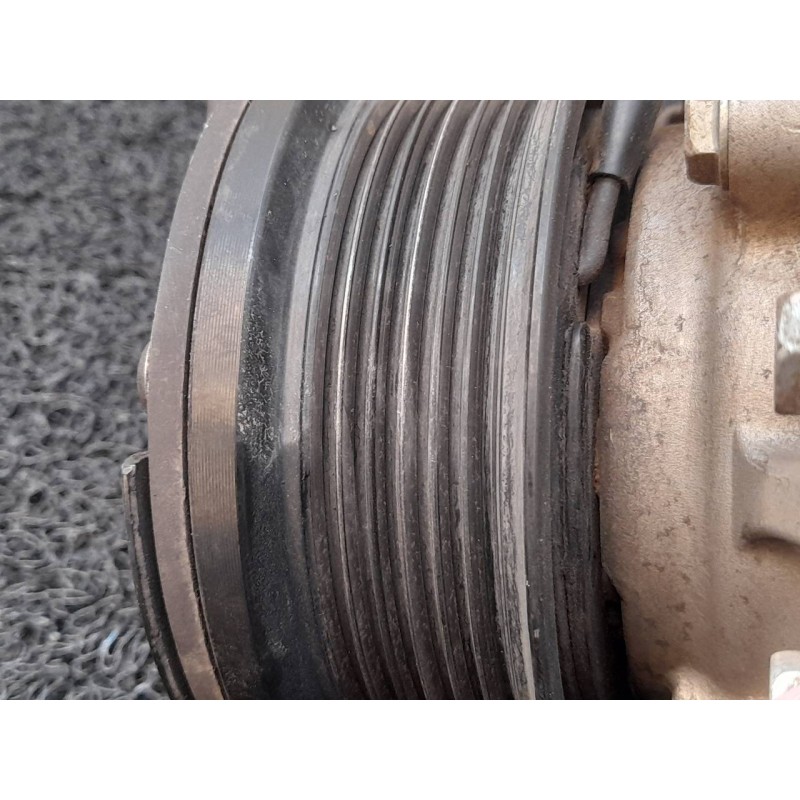 Recambio de compresor aire acondicionado para ford fiesta (cbk) futura referencia OEM IAM - Rojo 6