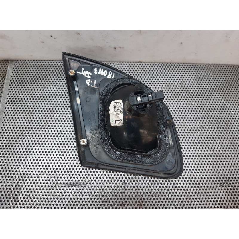 Recambio de piloto trasero derecho para nissan primera berlina (p11) básico referencia OEM IAM - Azul 4