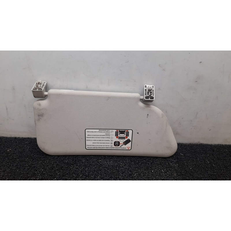 Recambio de parasol izquierdo para peugeot 1007 dolce referencia OEM IAM 2
