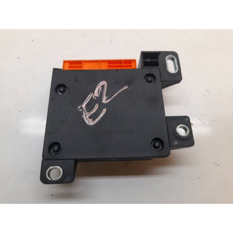 Recambio de centralita airbag para dacia sandero ambiance referencia OEM IAM 8200951434 28403295003 2