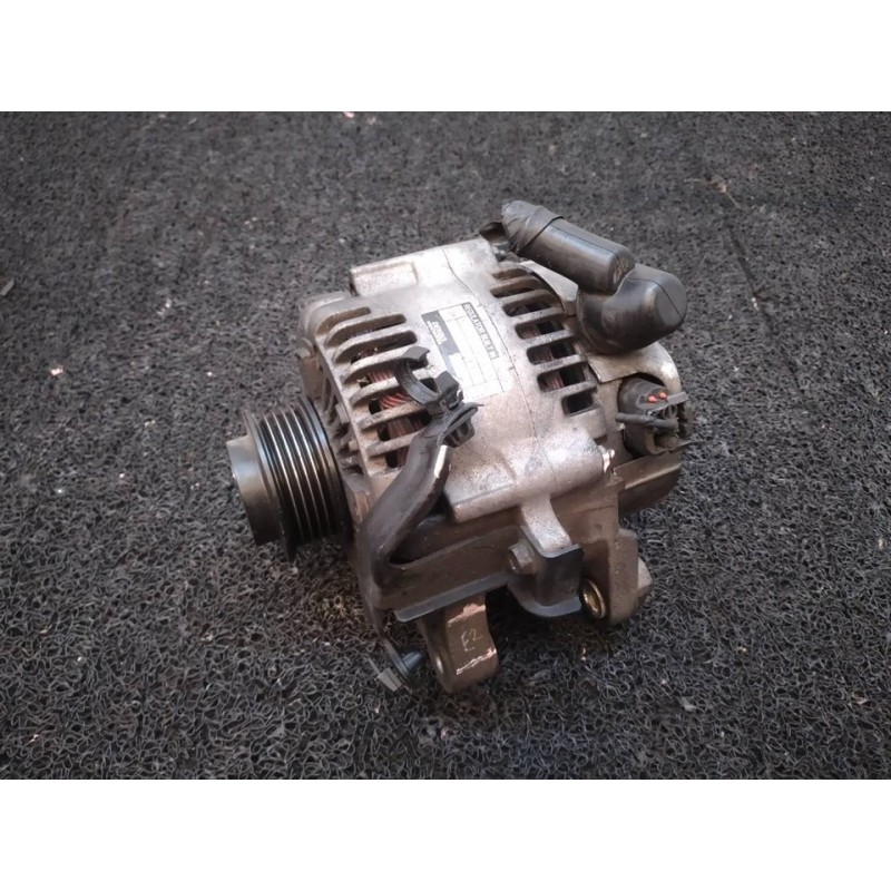 Recambio de alternador para kia carnival 2.9 crdi vgt ex referencia OEM IAM 373004X900 0213199221 DENSO