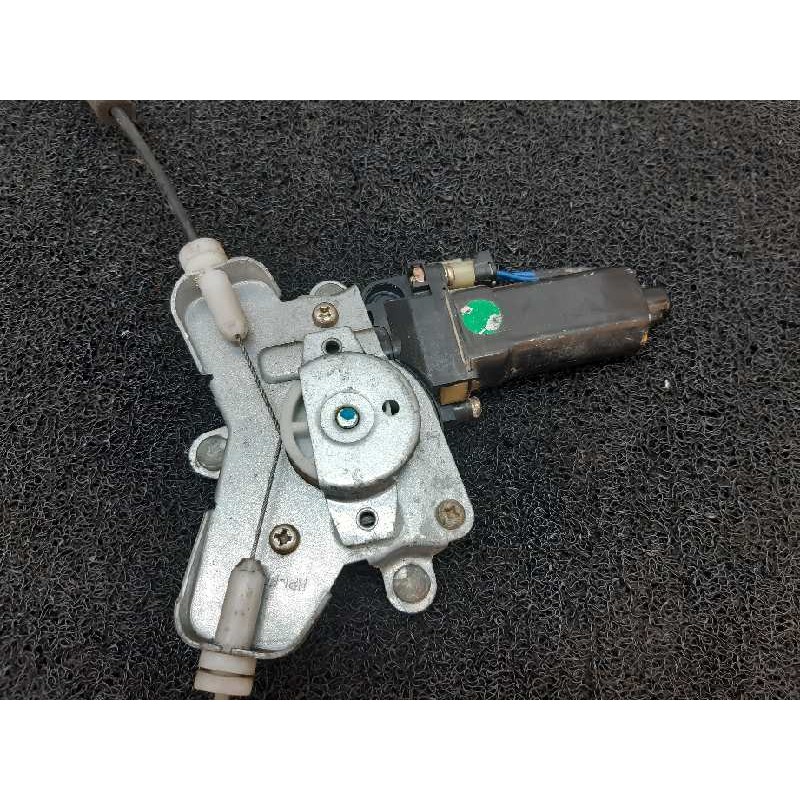 Recambio de elevalunas delantero derecho para hyundai terracan (hp) 2.5 tci referencia OEM IAM 3