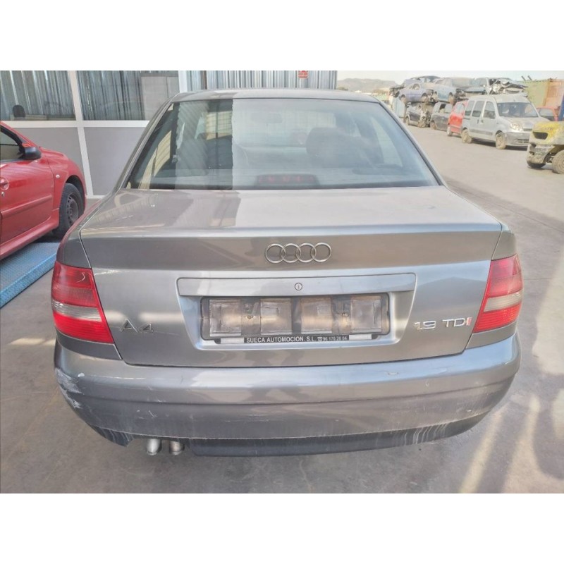 audi a4 berlina (b5) del año 2000