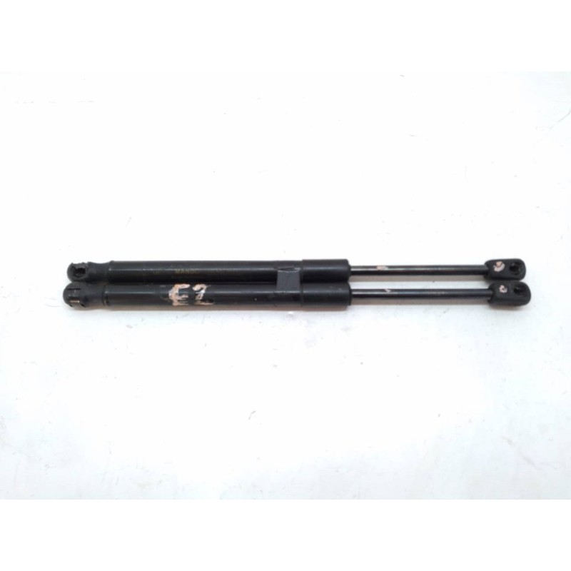 Recambio de amortiguadores capo para kia carnival 2.9 crdi vgt ex referencia OEM IAM 811714D000  