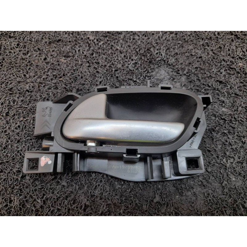 Recambio de maneta interior trasera izquierda para peugeot 208 style referencia OEM IAM 96605254VV  