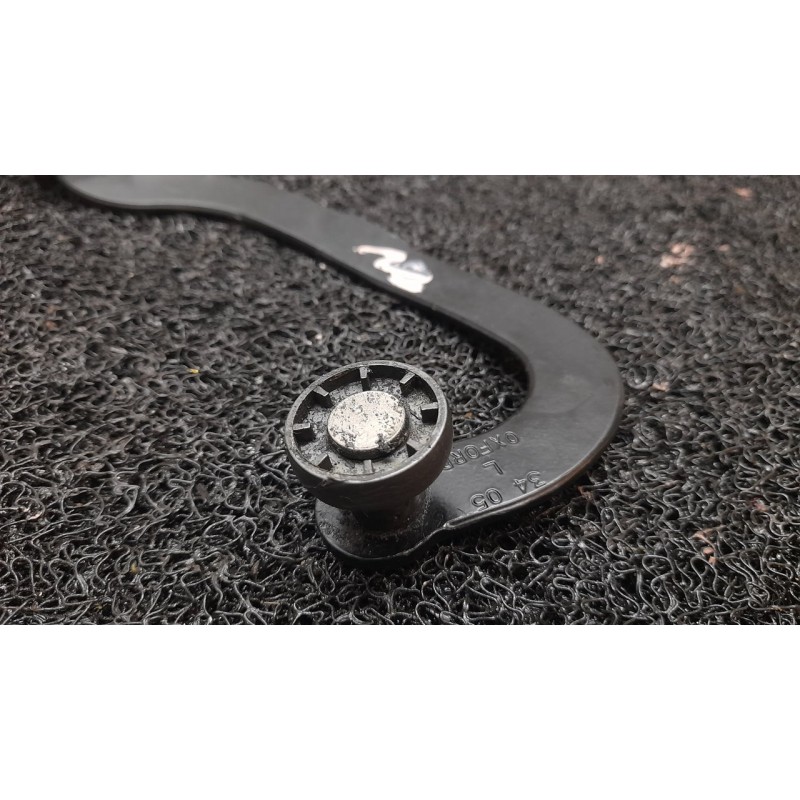 Recambio de soporte / guia puerta corredera para peugeot 1007 dolce referencia OEM IAM 3