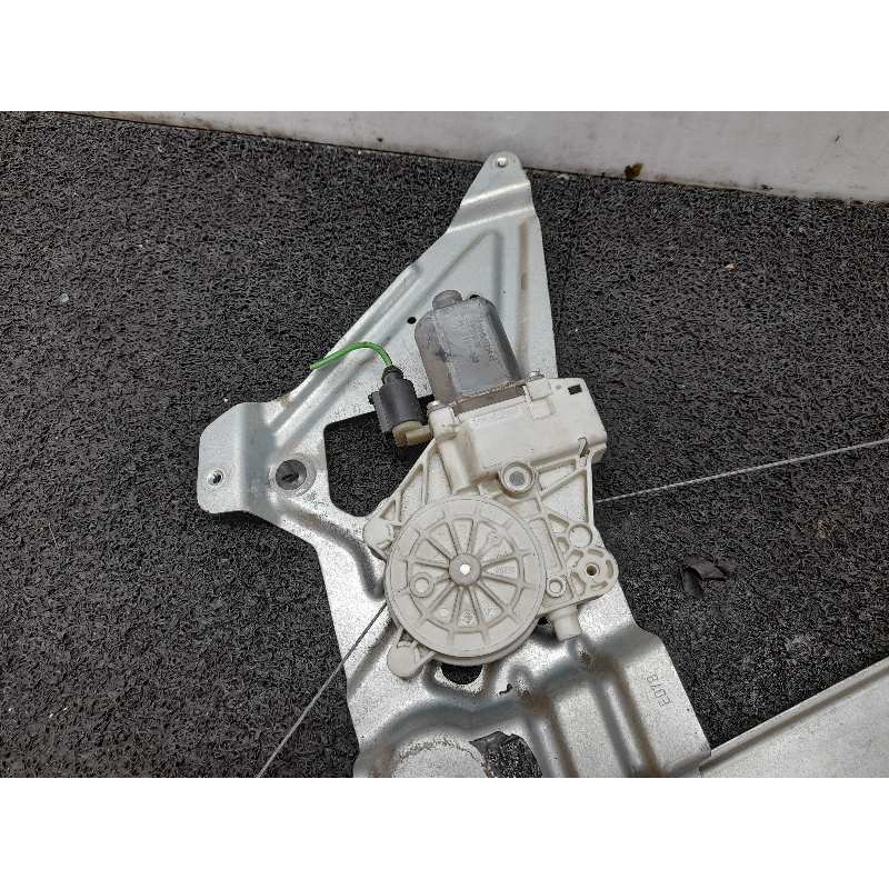Recambio de elevalunas delantero izquierdo para mercedes-benz sprinterii combi (desde 01.06) 211/215 cdi (906.711/713) referenci - Blanco 4