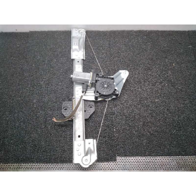 Recambio de elevalunas delantero izquierdo para dacia sandero stepway referencia OEM IAM 807213282  