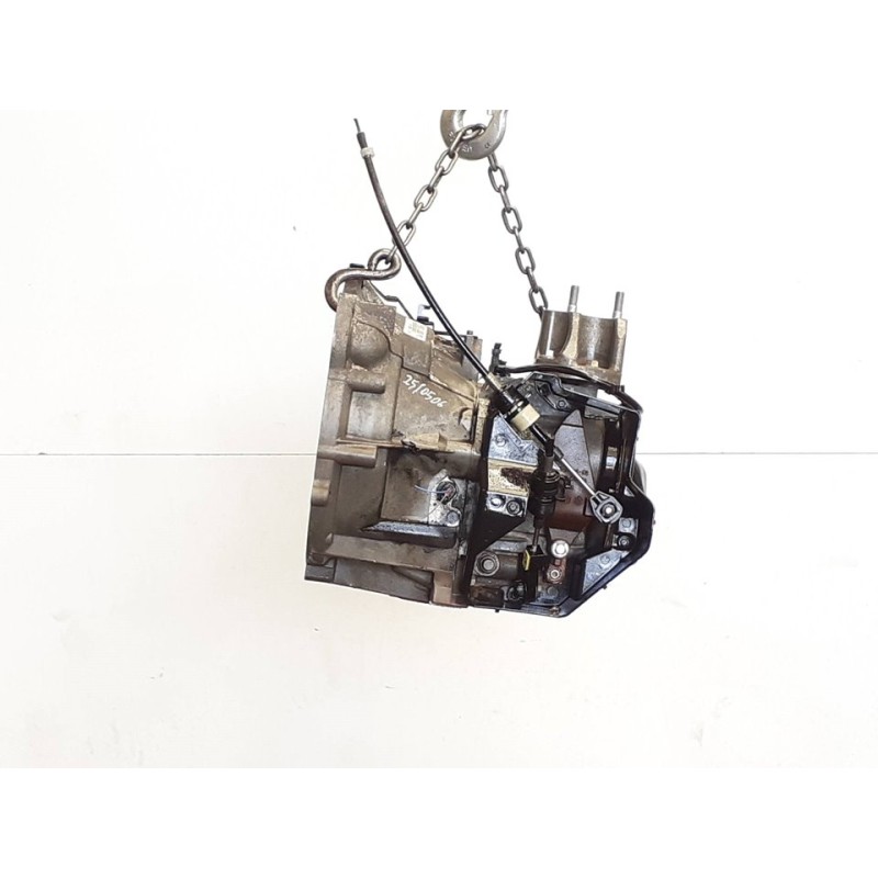 Recambio de caja cambios para ford fiesta (cb1) ambiente referencia OEM IAM 8A6R7002JA  