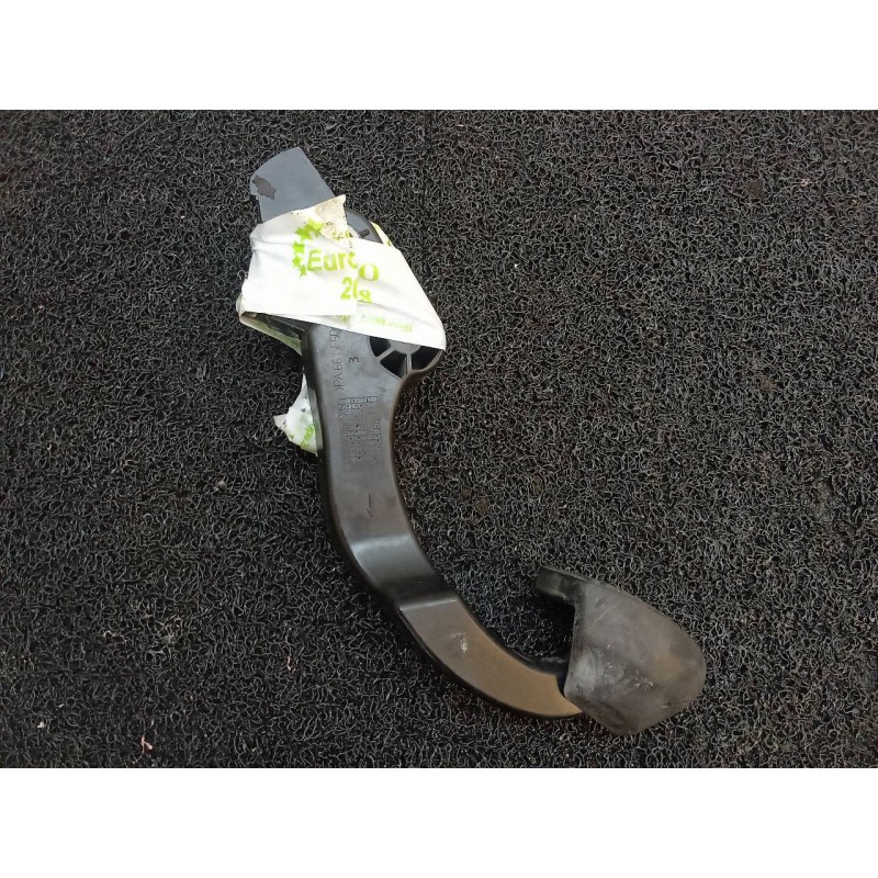 Recambio de pedal embrague para peugeot 208 style referencia OEM IAM 2