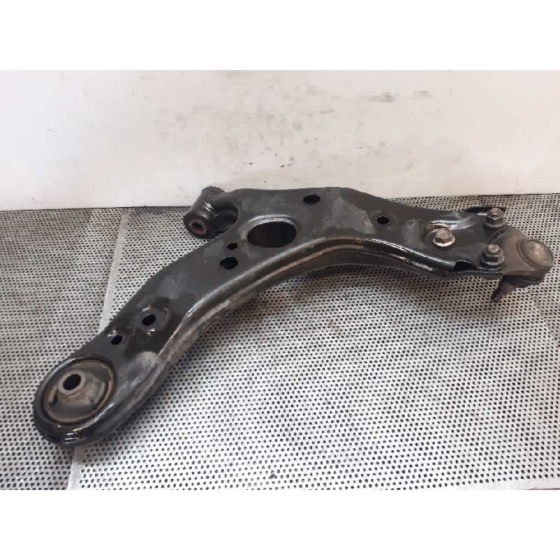 Recambio de brazo suspension inferior delantero izquierdo para toyota auris active referencia OEM IAM - Gris 2