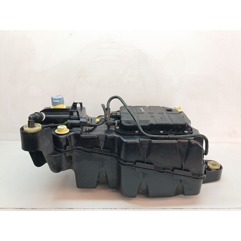 Recambio de deposito adblue para peugeot partner furgoneta/monovolumen 1.6 hdi / bluehdi 75 referencia OEM IAM P1001539 12678023