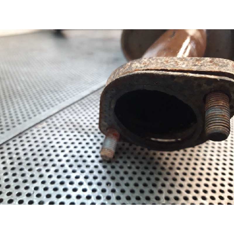 Recambio de tubo escape trasero para chevrolet captiva 2.0 vcdi lt referencia OEM IAM - Gris 2