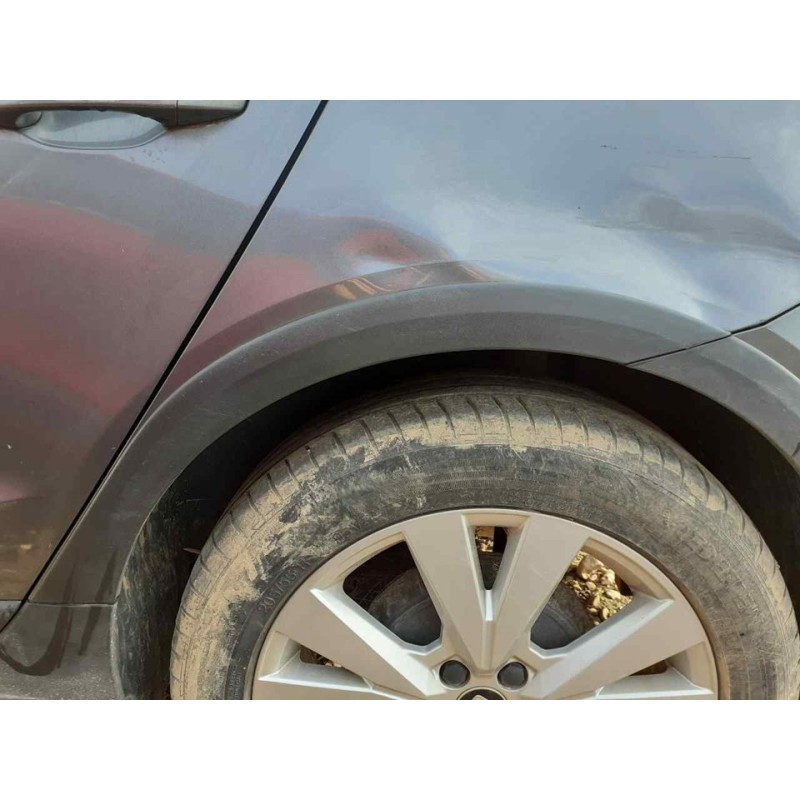 Recambio de aletin trasero izquierdo para seat arona style referencia OEM IAM   