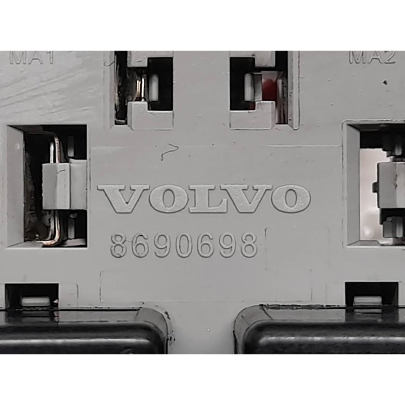Recambio de caja reles / fusibles para volvo xc90 d5 executive (7 asientos) (136kw) referencia OEM IAM - Negro 3