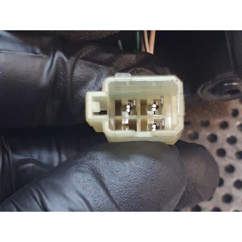 Recambio de retrovisor derecho para kia shuma 1.5 rs 5 berlina referencia OEM IAM 3