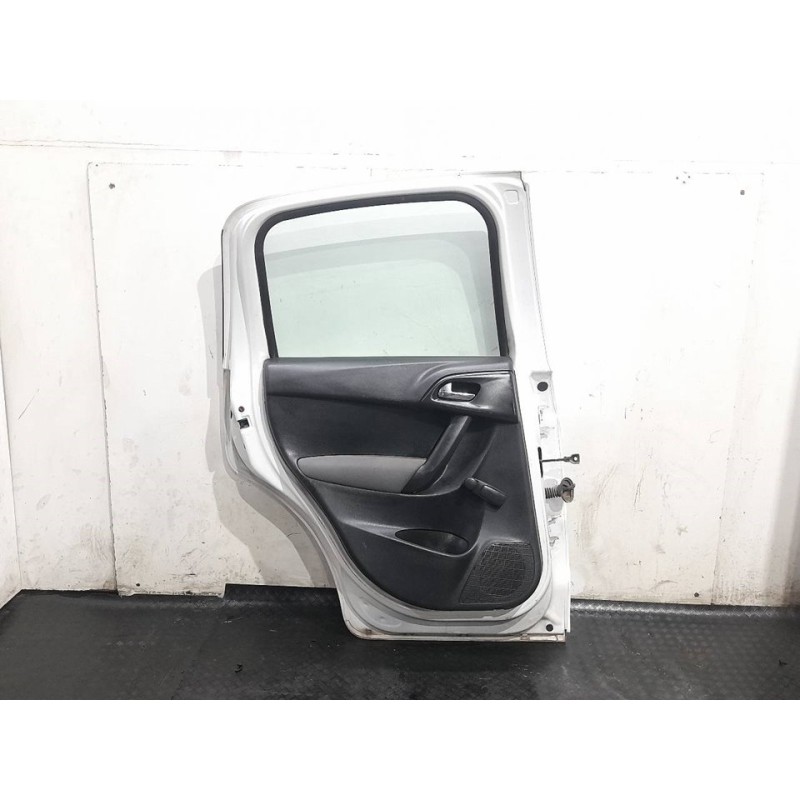 Recambio de puerta trasera izquierda para citroën c3 attraction referencia OEM IAM - Blanco 2