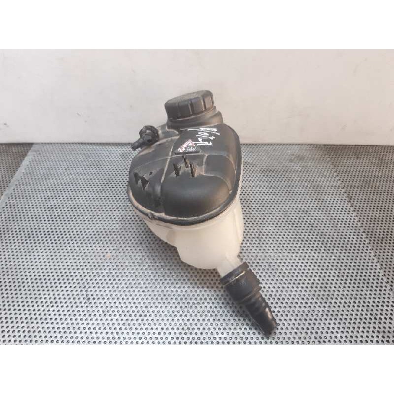 Recambio de deposito expansion para mercedes-benz clase gla (w156) gla 180 (156.942) referencia OEM IAM - Blanco 4