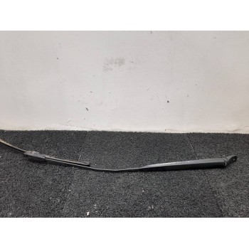 BRAZO LIMPIA DELANTERO DERECHO 