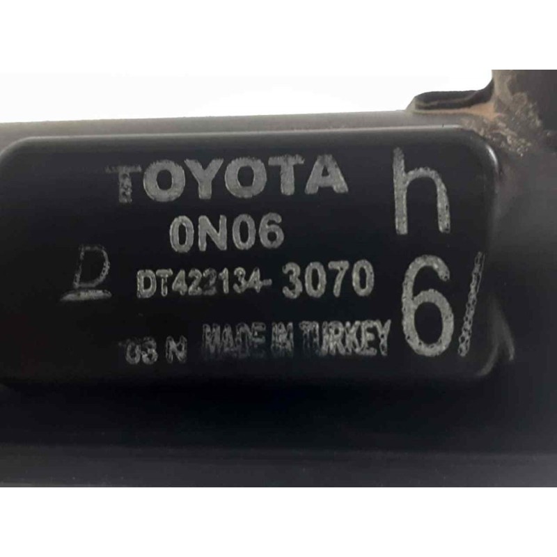 Recambio de radiador agua para toyota auris active referencia OEM IAM DT4221343070 - Blanco 2