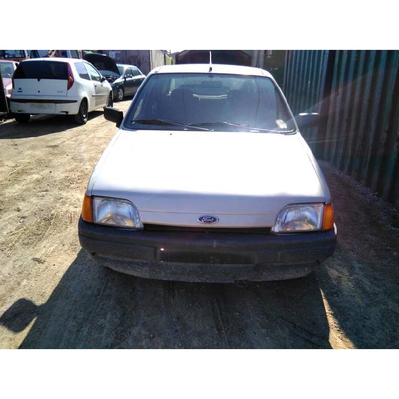 ford fiesta berl./courier del año 1989