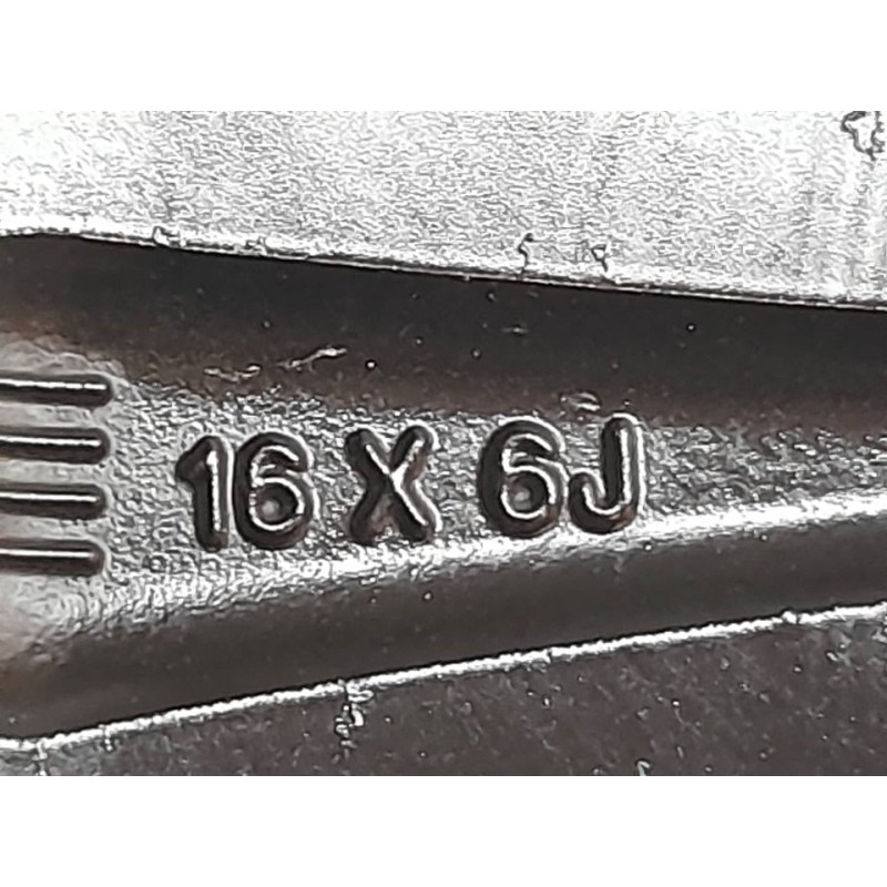 Recambio de llanta para suzuki swift azg (nz) glx referencia OEM IAM 16X6J - Blanco 2