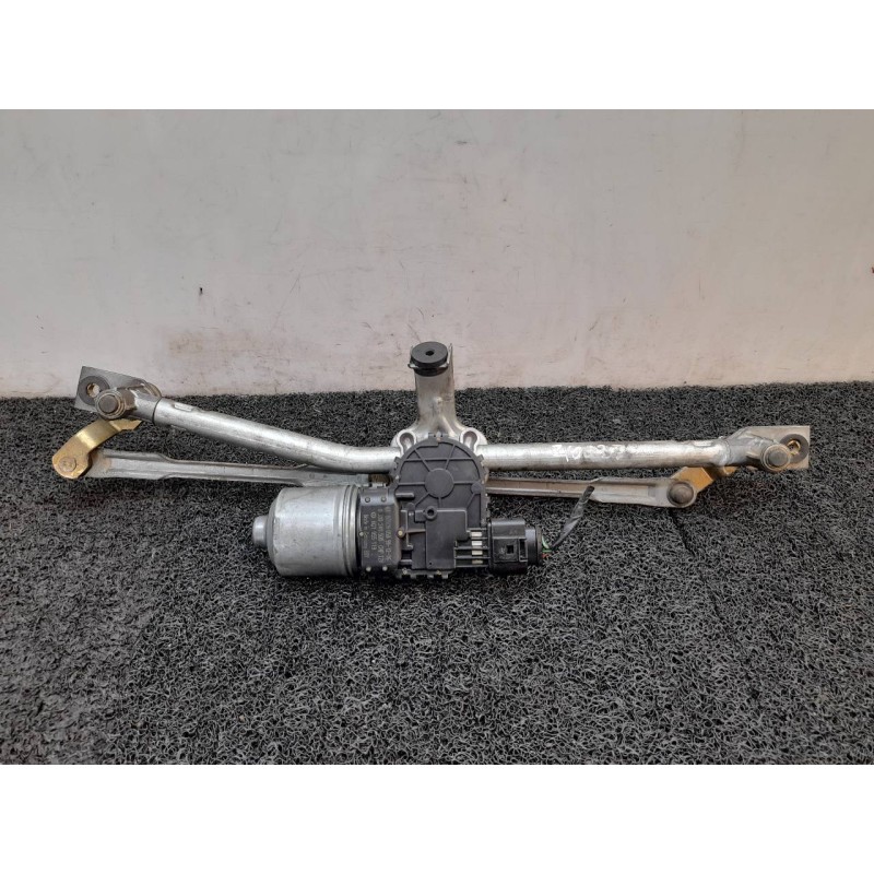 Recambio de motor limpia delantero para skoda fabia (6y2/6y3) comfort referencia OEM IAM 0390241500 6Q1955119 BOSCH