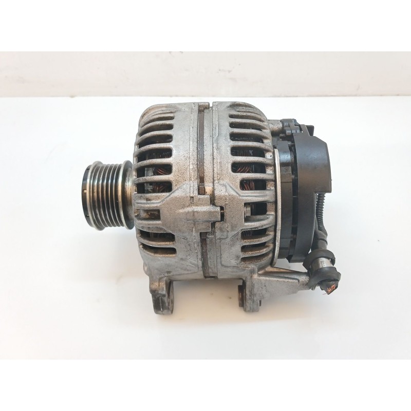 Recambio de alternador para volkswagen golf v (1k1) 1.9 tdi referencia OEM IAM 06F903023F 012452509104S 