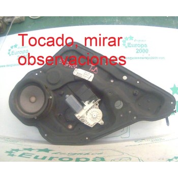 ELEVALUNAS TRASERO DERECHO 