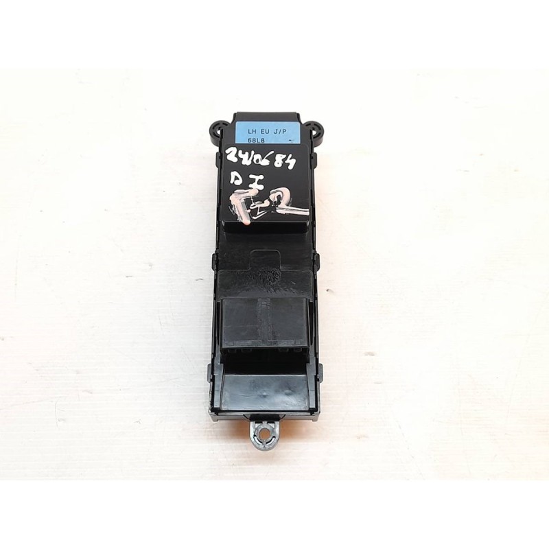 Recambio de mando elevalunas delantero izquierdo para suzuki swift azg (nz) glx referencia OEM IAM 68L8 - Blanco 3