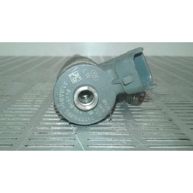 Recambio de inyector para fuso/mitsubishi canter 3.0d referencia OEM IAM 0445110564 5801644454 BOSCH - Blanco 2