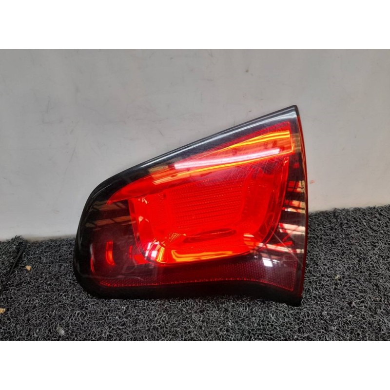 Recambio de piloto trasero derecho interior para citroën c3 attraction referencia OEM IAM H890888488904  