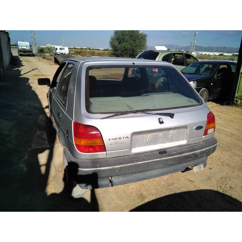 ford fiesta berl./courier del año 1989