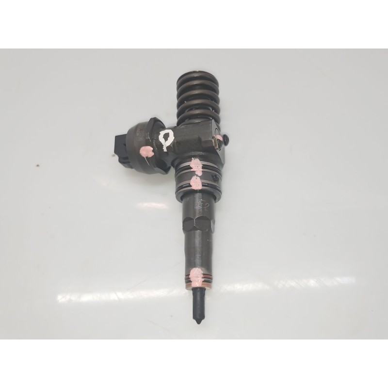 Recambio de inyector para volkswagen golf v (1k1) 1.9 tdi referencia OEM IAM 038130073AG  