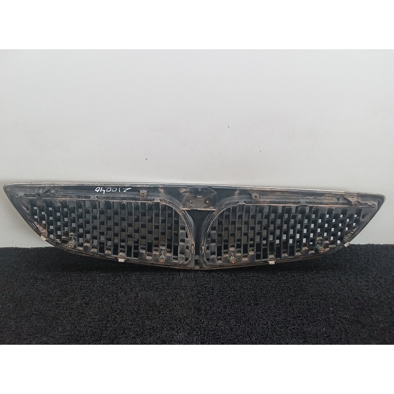 Recambio de rejilla delantera para lancia lybra station wagon 1.9 jtd lx referencia OEM IAM 2